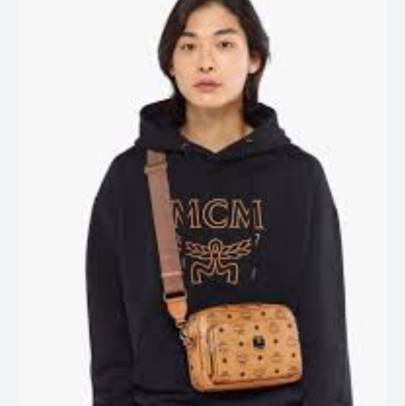 MCM Camera Bag custom detailed - Picture 4 of 13